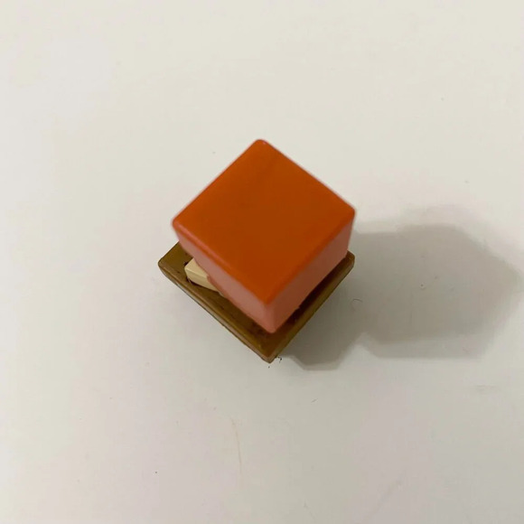 Minecraft Witch Keychain Hanger and Mini Figure Alex with Boat - Picture 15 of 15